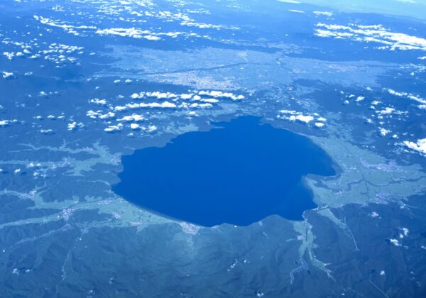 猪苗代湖（空撮）