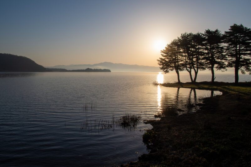 清晨的猪苗代湖