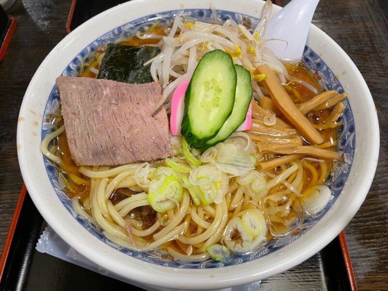 栄屋本店の冷しらーめん
