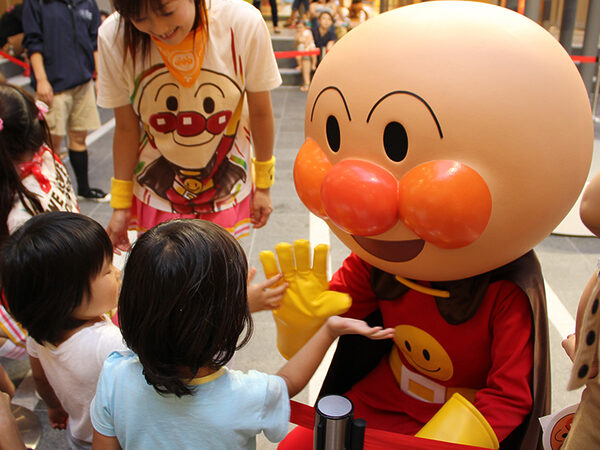 アンパンマンと子どもたち