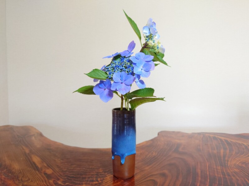 楢岡焼の花瓶