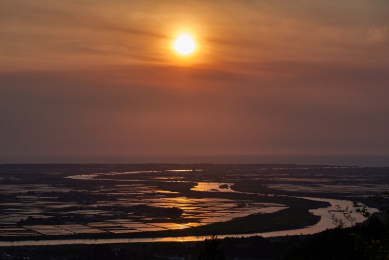 眺海の森の夕日
