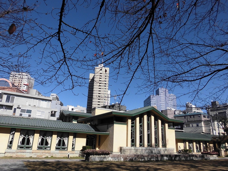 フランク・ロイド・ライトと遠藤新が設計した女学校校舎