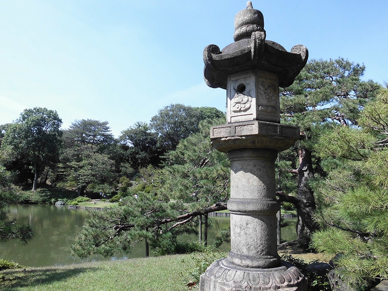 大名庭園時代の石灯籠