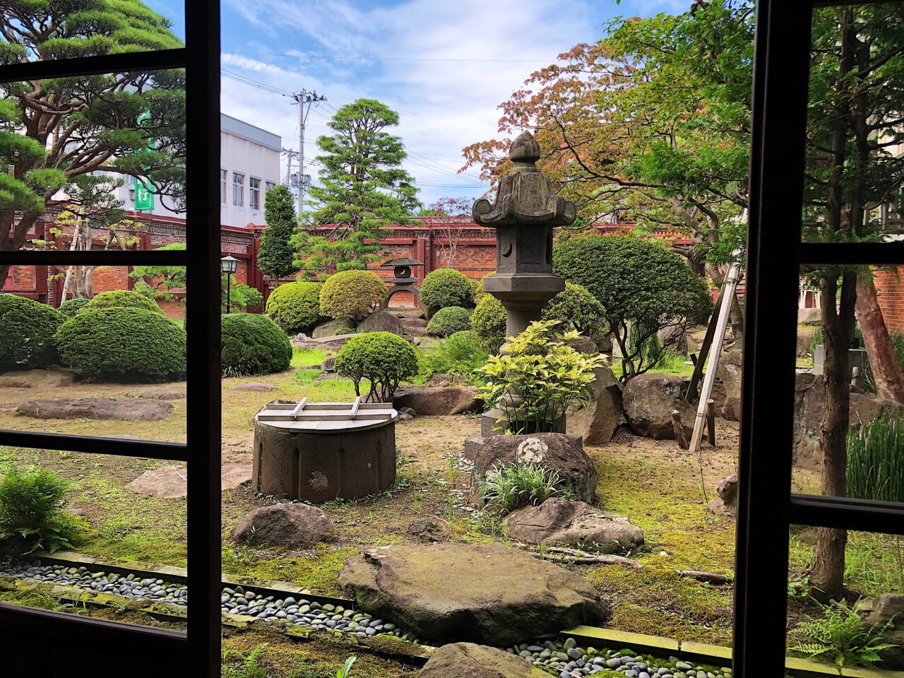 霞育馆(花园)