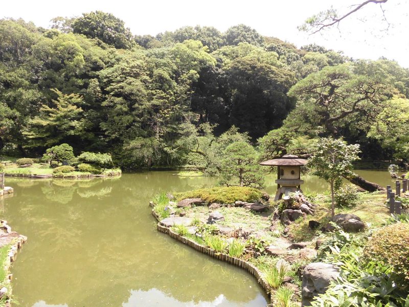 丘の上の森もすべて細川家の敷地だった