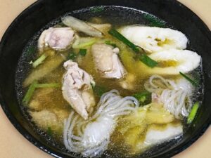 きりたんぽ鍋と比内地鶏スープ