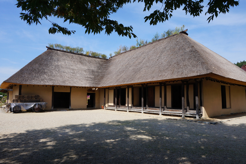 『南部曲り家』として一般的な造りの「旧菊池家住宅。画像提供:遠野伝承園