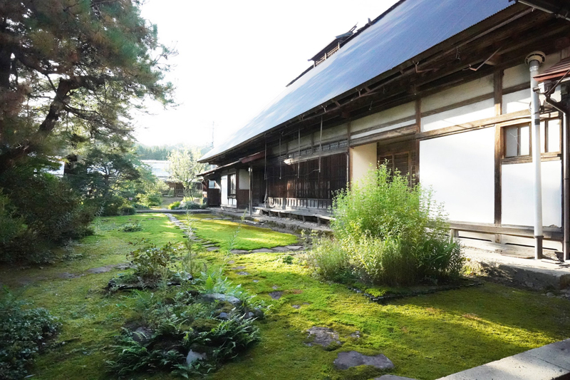 The Abe family residence is said to remain the mansion of a wealthy farmer from the Edo period. © Japan Heritage “Yamadera and Safflower” Promotion Council Photo: Toshio Honma Architects Co., Ltd.