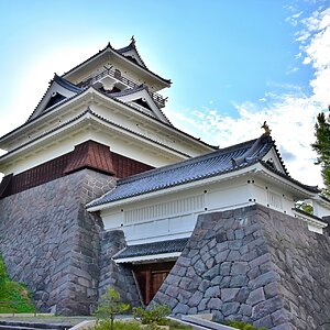 Kaminoyama Castle