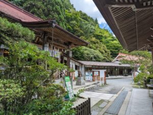 青麻神社の社務所