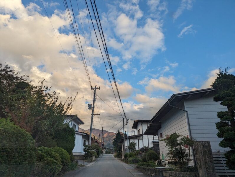 二口林道へ向かう道(山形側)