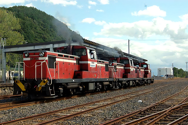 DD130 diesel locomotive