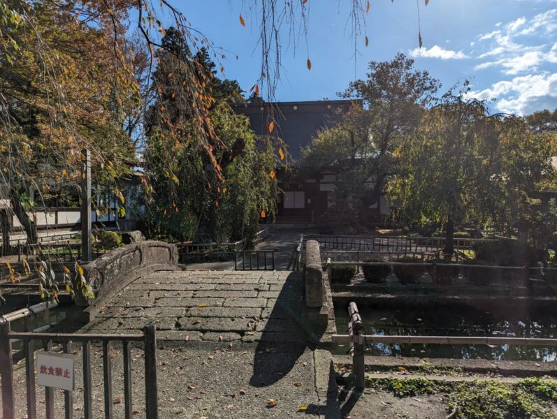 光禅寺の境内の橋