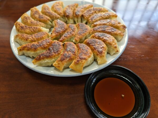 保原屋食堂の円盤餃子