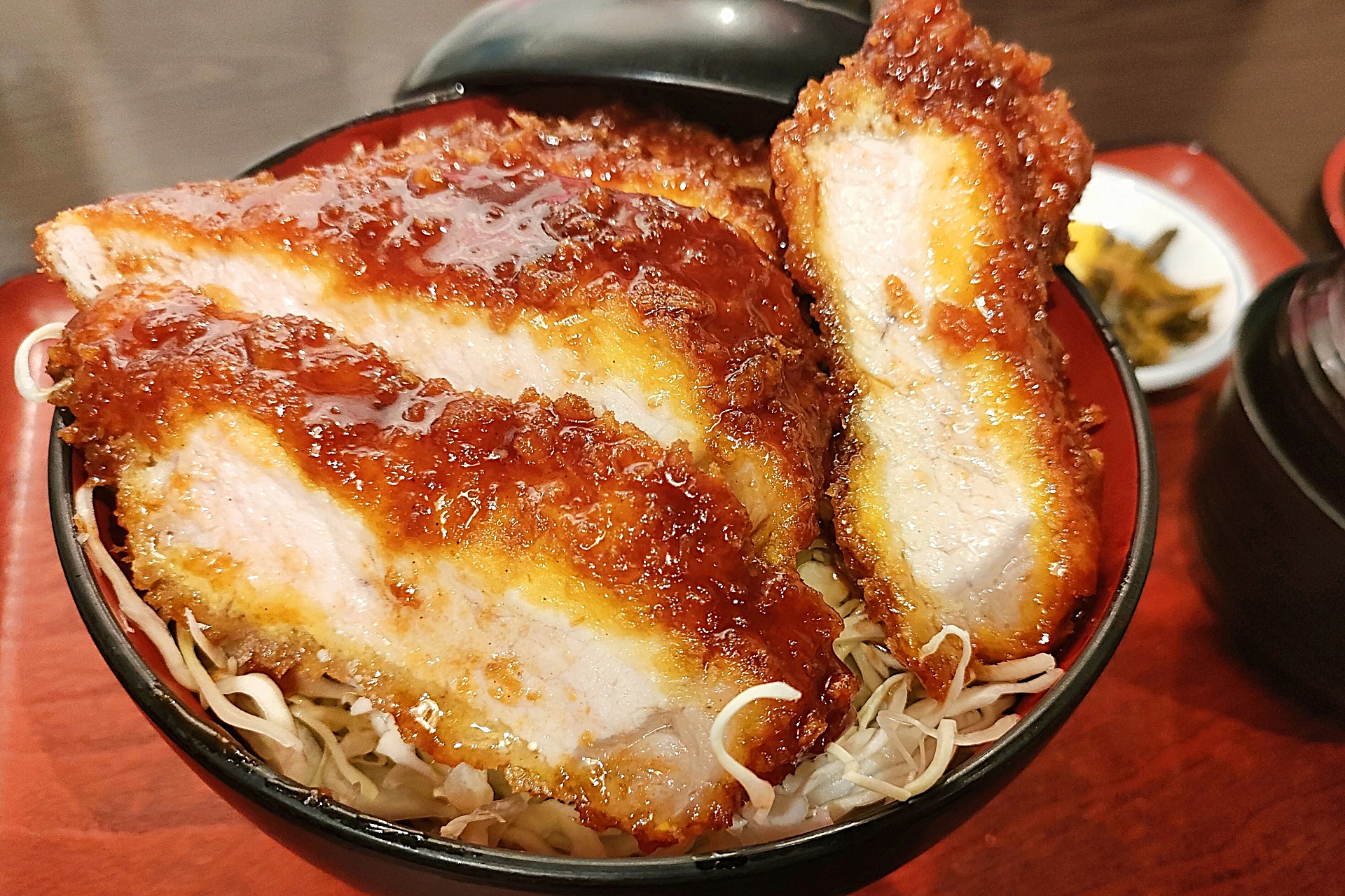 カツ丼出品 会津のローカルグルメで有名な「ソースかつ丼」実は3系統あるって知っ