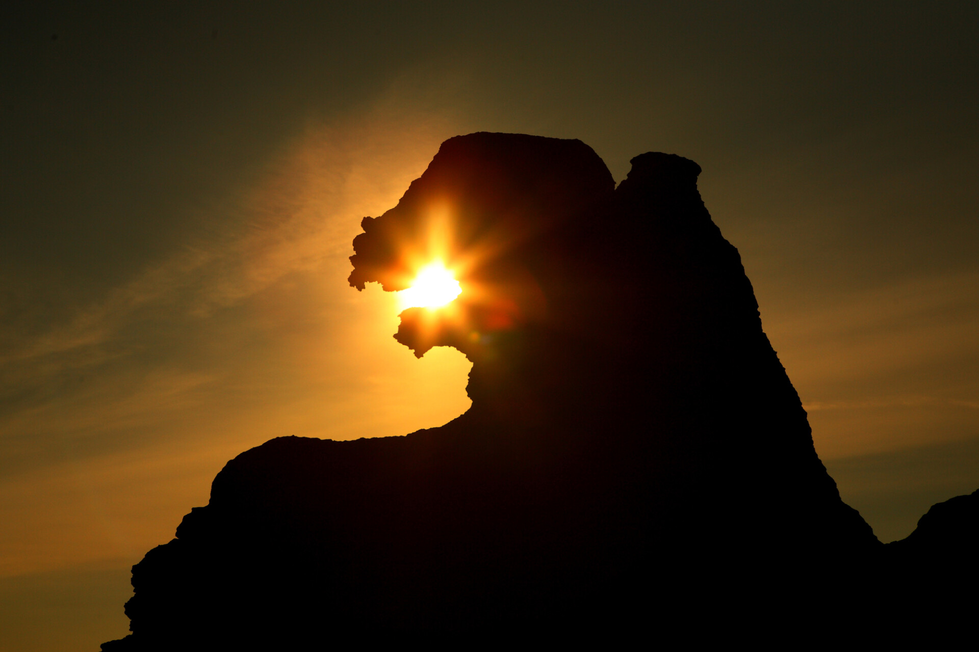 ゴジラやガメラがいる男鹿半島南西端の「潮瀬崎」と”秋田のウユニ塩湖