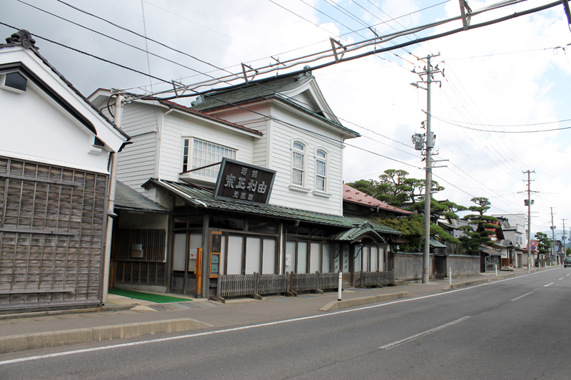 由利本庄市