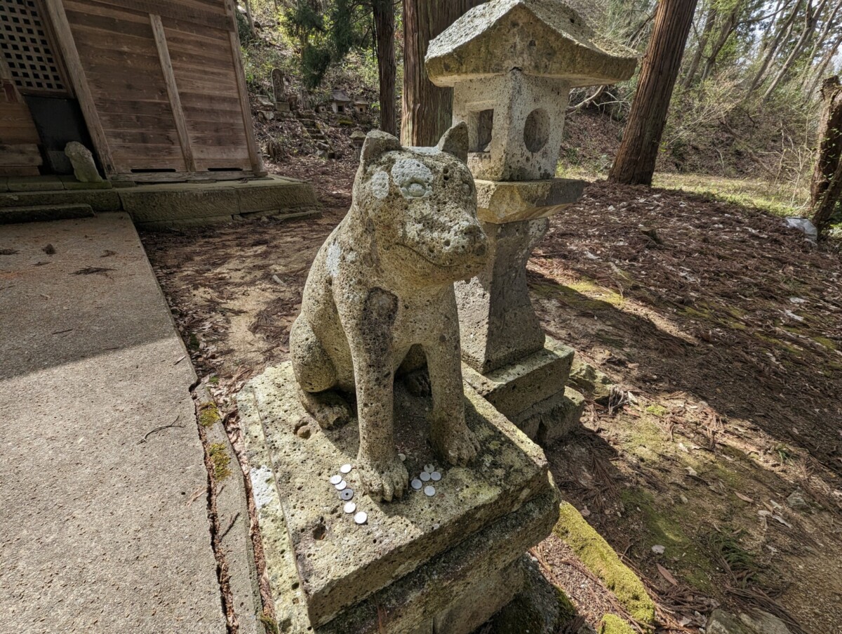 犬の宮の狛犬
