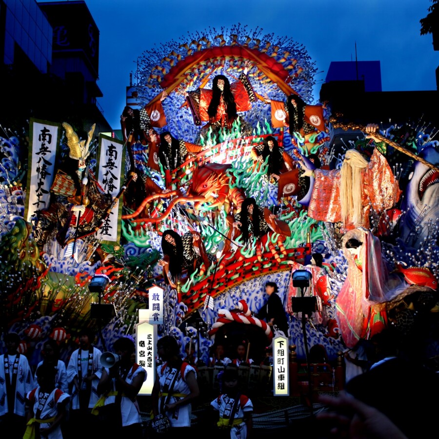 八戸三社大祭の山車①