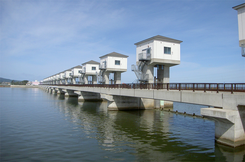 tide gate