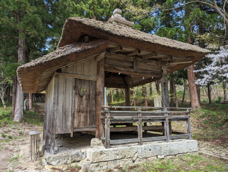 安久津八幡神社の舞楽殿