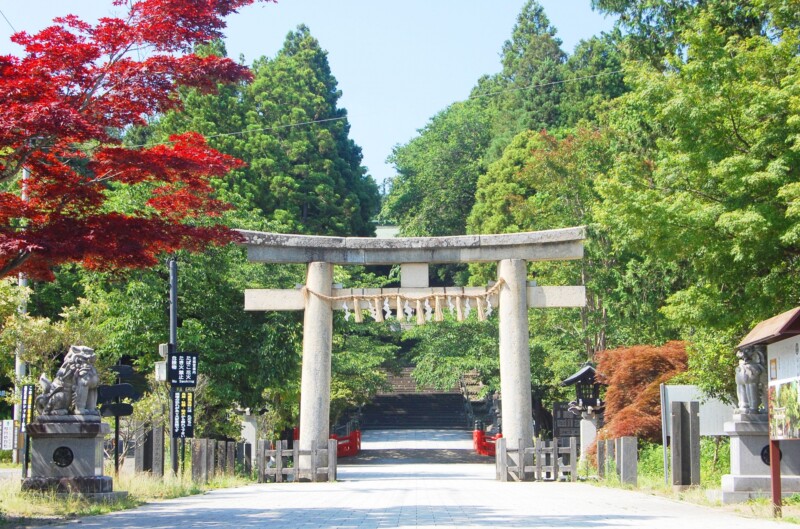 石牌坊(国家重要文化财产)