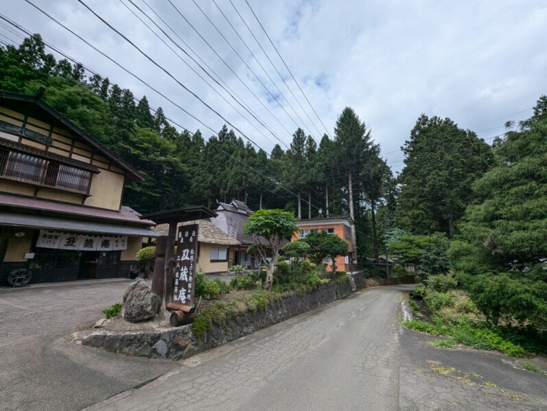 Shinchi village of Togatta Onsen, the birthplace of Togatta kokeshi dolls