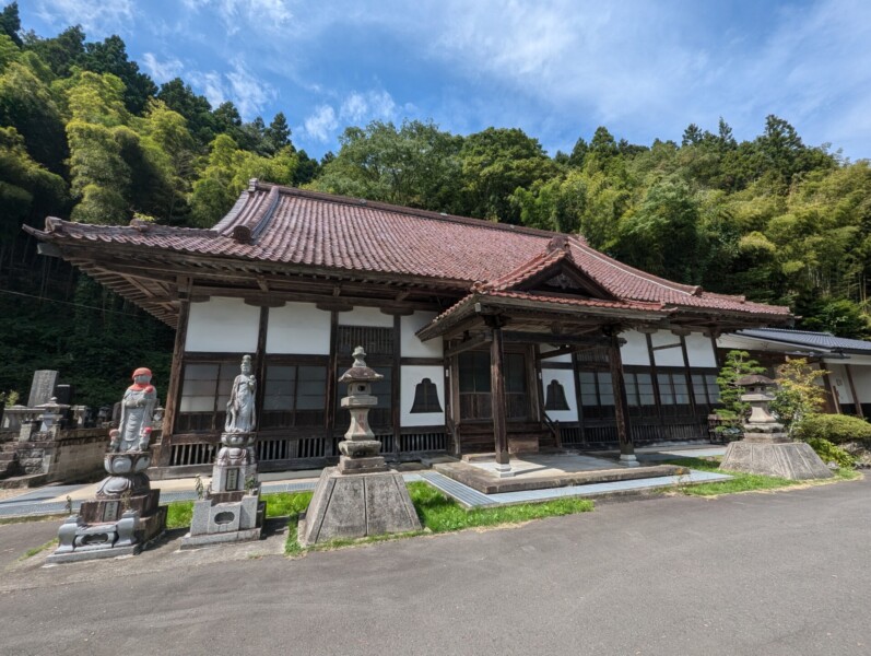 Main hall of Sekiun-ji Temple