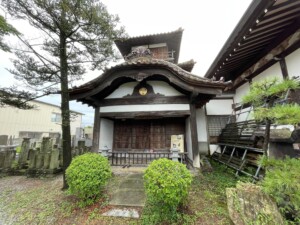 阿弥陀寺の御三階