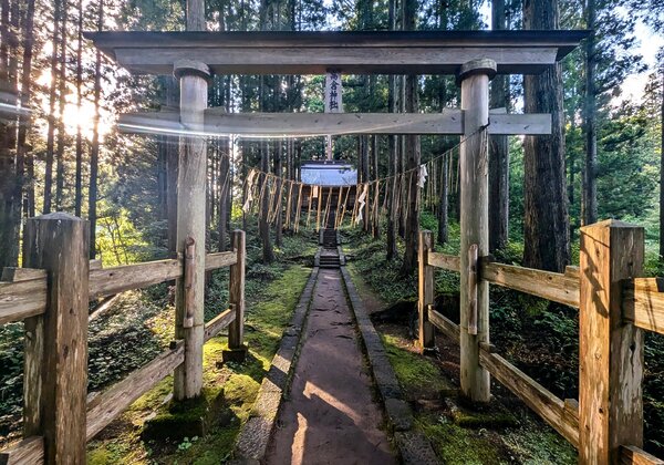 Takakura Shrine (Ouchi-juku)