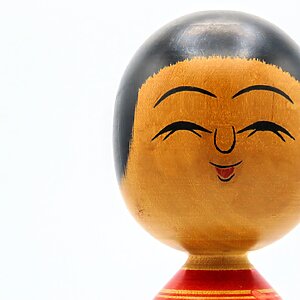 Expresión de Tsugaru Kokeshi