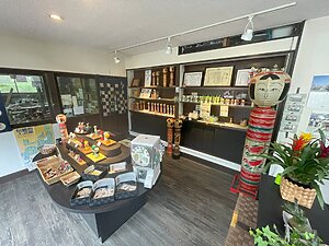 平賀こけし店の店内