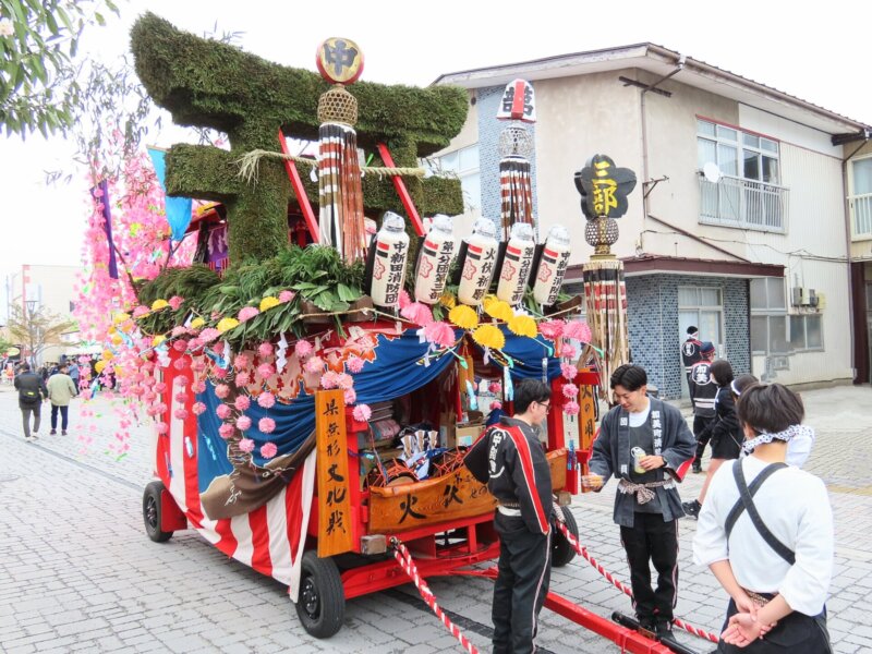 The float of the Hatsugo Festival