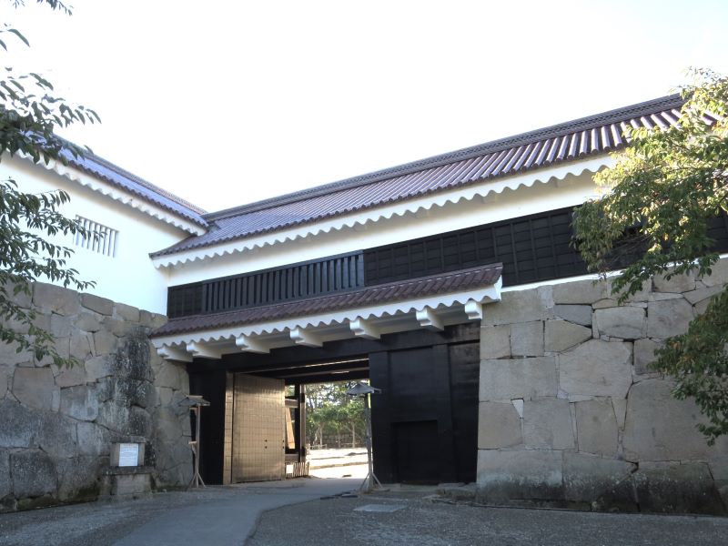 鉄門