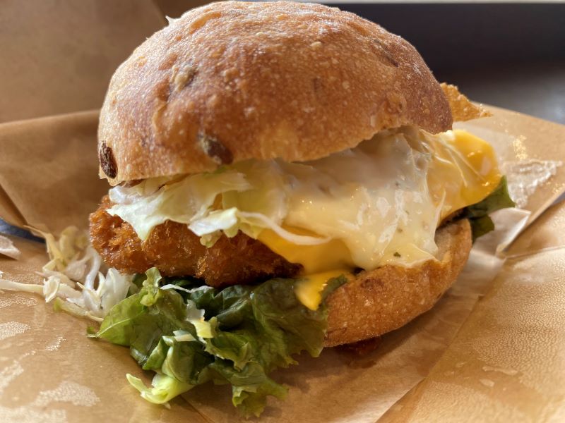 サメかつバーガー