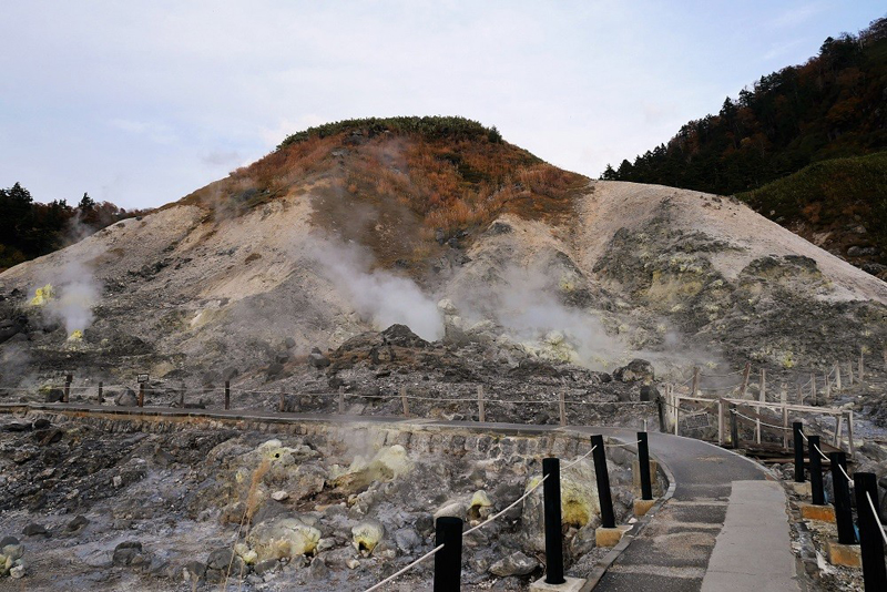 Sendero de estudio de la naturaleza de Tamagawa Onsen