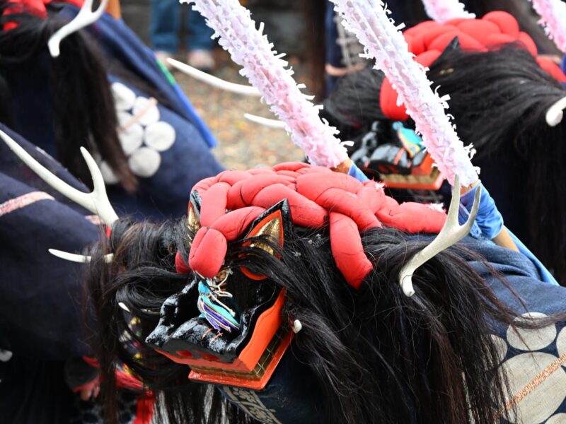 Danse du lion Kanazu Ryusekiseki (ville d'Oshu)