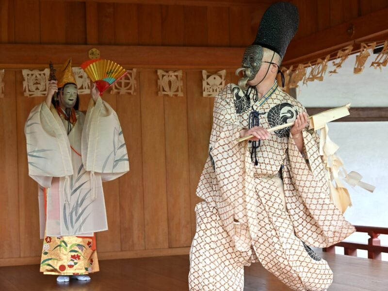 연년의 마이 「젊은 여자와 禰宜」