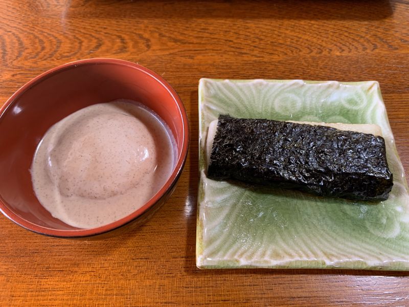 Pestle-pounded rice cakes