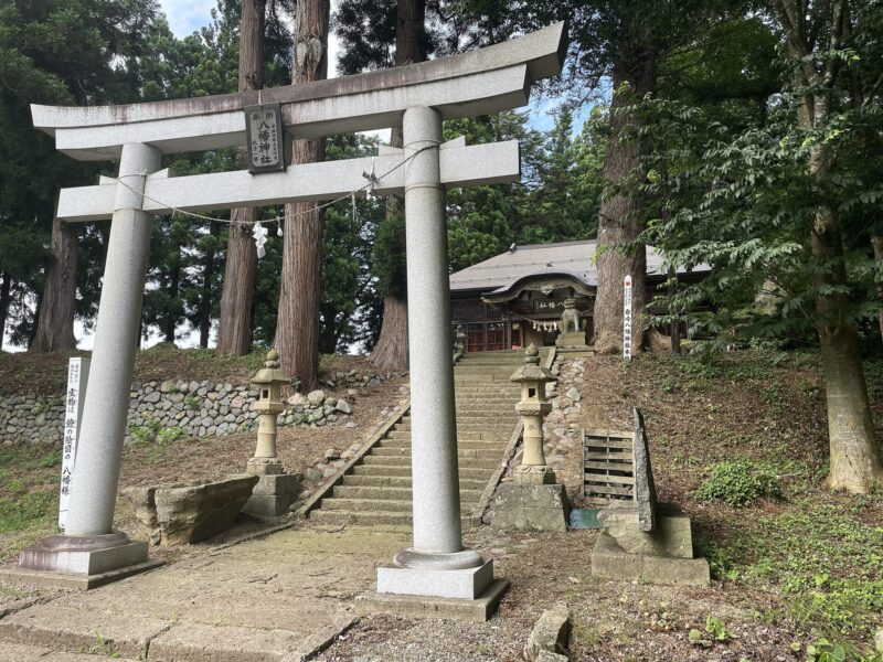 岩崎八幡神社