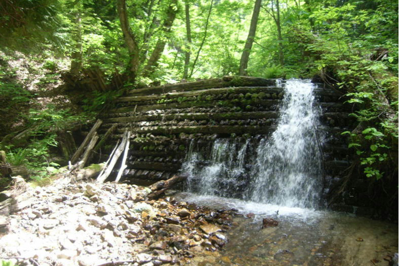 Barrages en bois de Tsubozawa