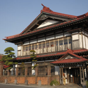 「斜陽館」。太宰治の生家。国指定重要文化財 ©青森県