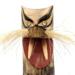 Muñeca kokeshi de gato Kasha (primer plano)