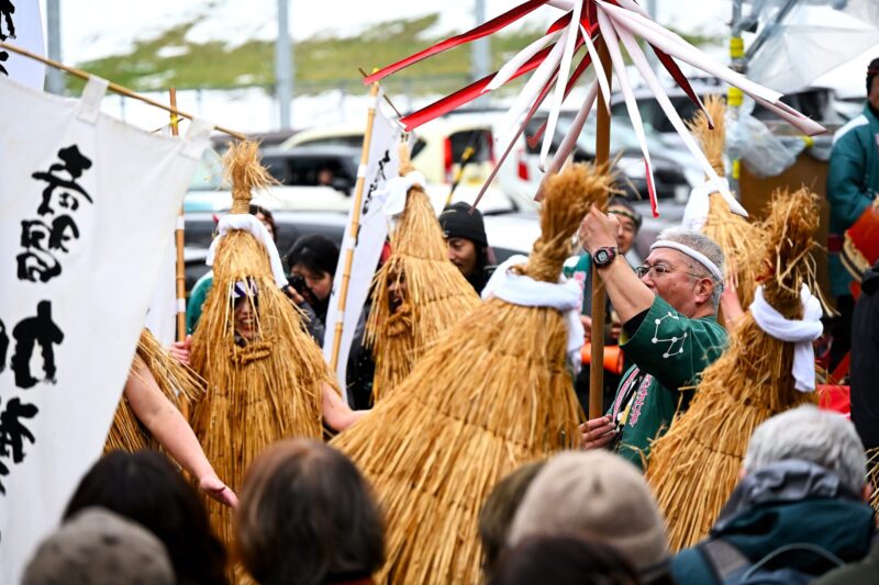 加濑通是一种与拜访神灵有关的仪式。