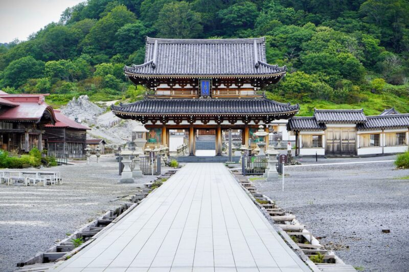 恐山菩提寺仁王门