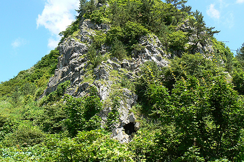 Grotte de Shirirou Abe