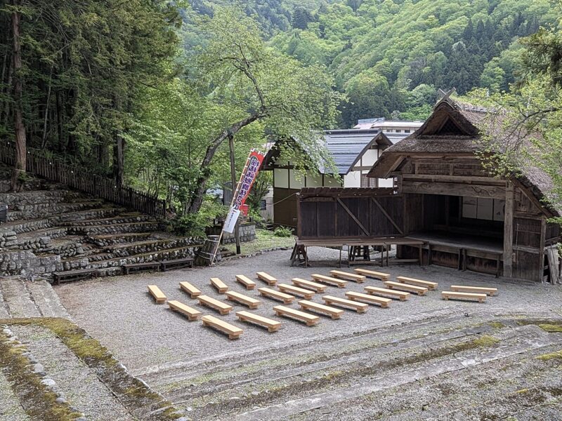 日野股町歌舞伎献祭仪式第二天，日野股町的舞台。