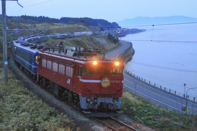 夜行急行「はまなす」