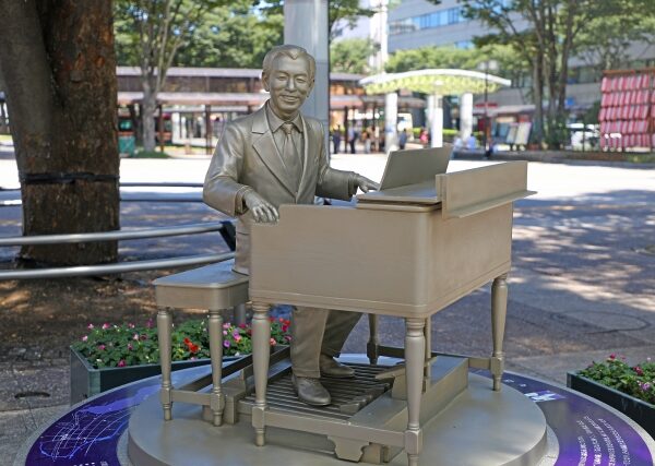 Yuji Koseki Monument (Overall)